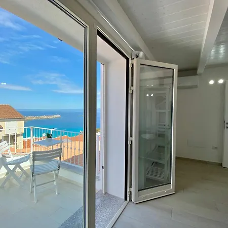 Isa Guest house